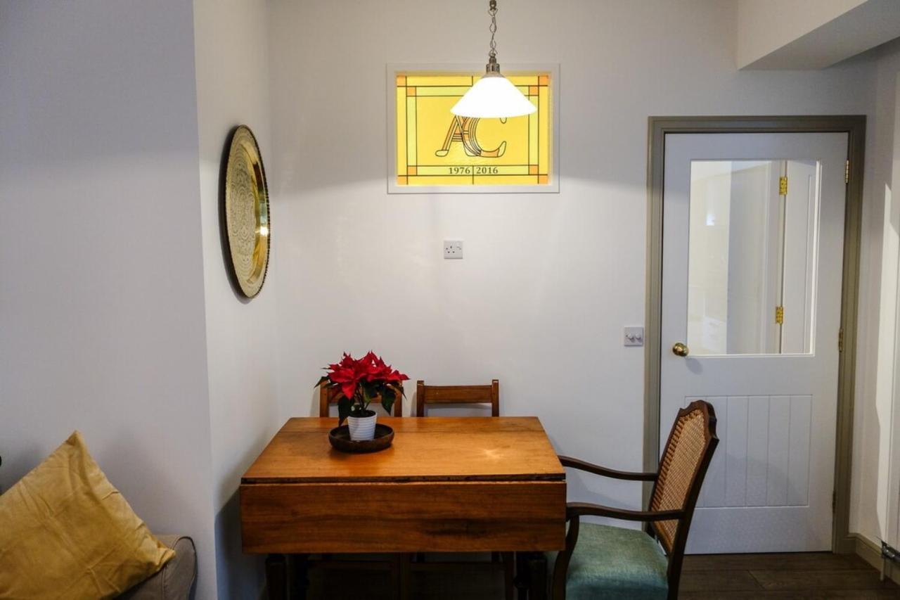 爱丁堡Quiet Ground Floor Mews Flat And Parking公寓 外观 照片